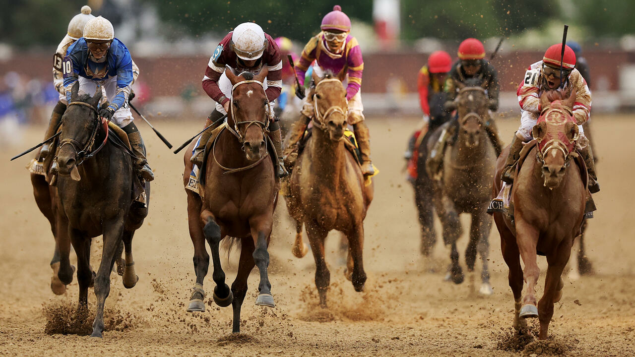 Longshot Rich Strike races to stunning Kentucky Derby triumph